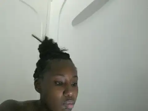 Snapshot of Xochillovemoney2 chatting on 09-09-25, 06:46 Xochillovemoney2 online show from 09-09-25, 06:46