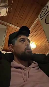 Snapshot of Jesssexboy chatting on 11-14-25, 03:44 Jesssexboy online show from 11-14-25, 03:44