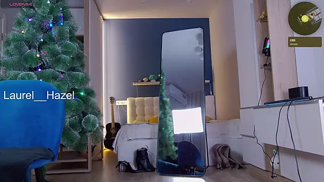 LAUREL HAZEL online show from 01-13-25, 10:13