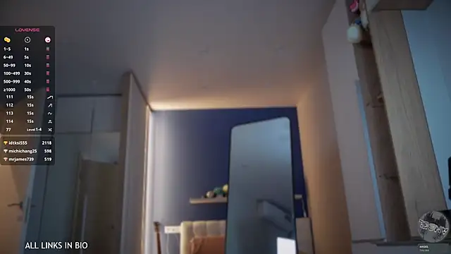 LAUREL HAZEL online show from 02-02-25, 01:45