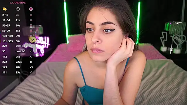 Snapshot of GoldBabyS chatting on 10-28-25, 02:31 GoldBabyS online show from 10-28-25, 02:31