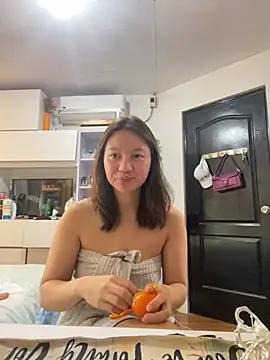 Snapshot of asianmystery203 chatting on 01-04-25, 02:03 asianmystery203 online show from 01-04-25, 02:03