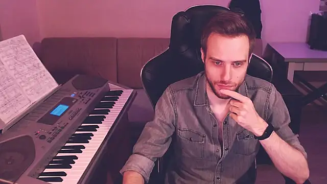 Snapshot of Sweetparker chatting on 12-04-24, 02:31 Sweetparker online show from 12-04-24, 02:31