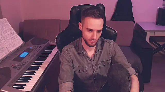 Snapshot of Sweetparker chatting on 12-16-24, 04:45 Sweetparker online show from 12-16-24, 04:45