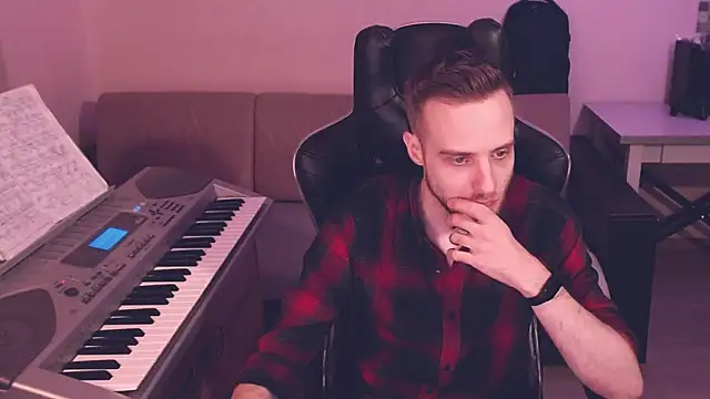 Snapshot of Sweetparker chatting on 12-18-24, 09:14 Sweetparker online show from 12-18-24, 09:14