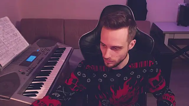 Snapshot of Sweetparker chatting on 12-24-24, 10:06 Sweetparker online show from 12-24-24, 10:06