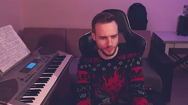 Snapshot of Sweetparker chatting on 12-25-24, 01:10 Sweetparker online show from 12-25-24, 01:10