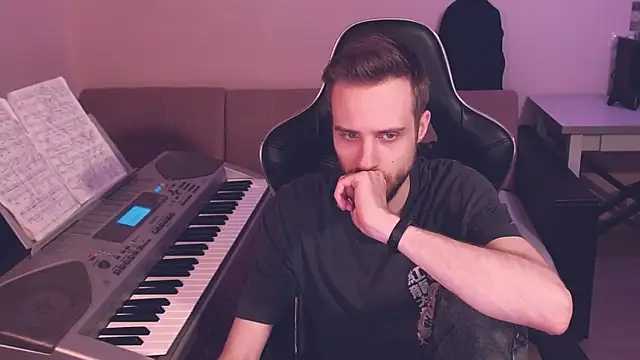 Snapshot of Sweetparker chatting on 01-14-25, 07:27 Sweetparker online show from 01-14-25, 07:27