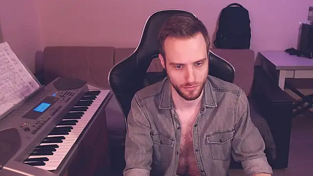 Snapshot of Sweetparker chatting on 01-28-25, 08:57 Sweetparker online show from 01-28-25, 08:57