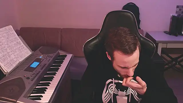 Snapshot of Sweetparker chatting on 02-16-25, 02:42 Sweetparker online show from 02-16-25, 02:42