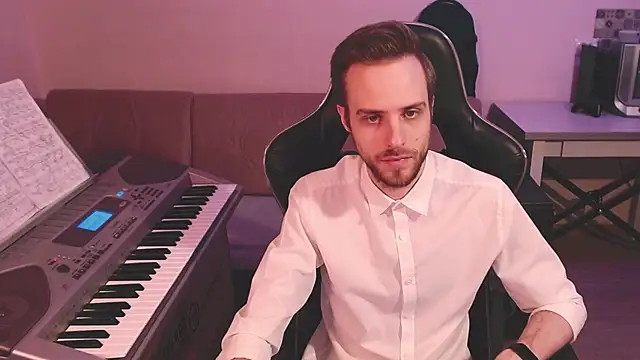 Snapshot of Sweetparker chatting on 02-18-25, 09:42 Sweetparker online show from 02-18-25, 09:42