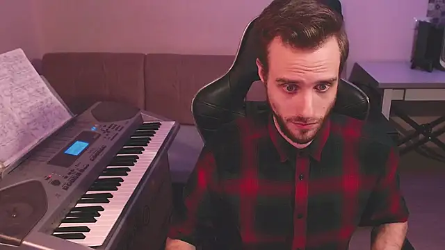 Snapshot of Sweetparker chatting on 02-25-25, 07:31 Sweetparker online show from 02-25-25, 07:31