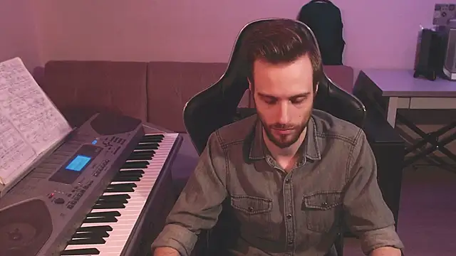 Snapshot of Sweetparker chatting on 03-03-25, 05:20 Sweetparker online show from 03-03-25, 05:20