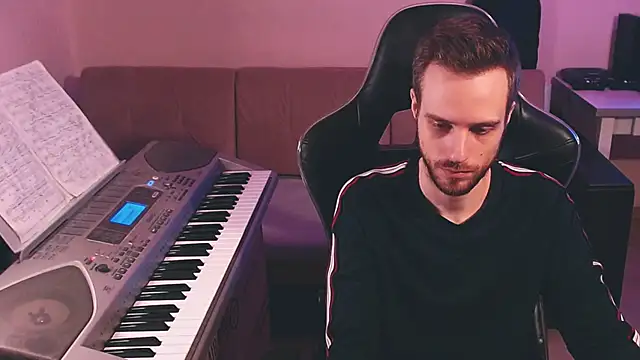 Snapshot of Sweetparker chatting on 09-12-25, 03:45 Sweetparker online show from 09-12-25, 03:45