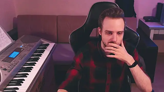 Snapshot of Sweetparker chatting on 09-27-25, 06:35 Sweetparker online show from 09-27-25, 06:35