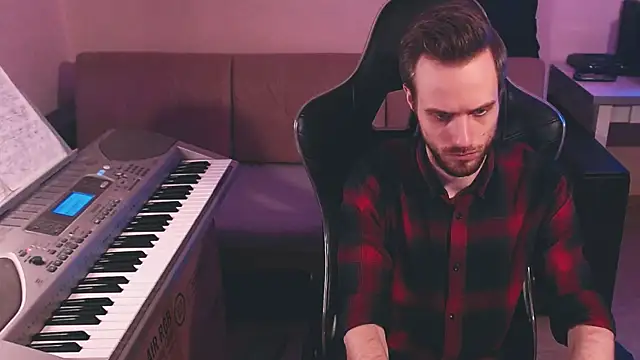 Snapshot of Sweetparker chatting on 09-28-25, 06:35 Sweetparker online show from 09-28-25, 06:35