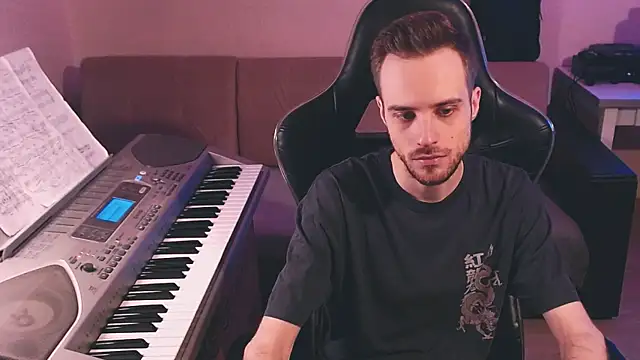 Snapshot of Sweetparker chatting on 10-26-25, 05:08 Sweetparker online show from 10-26-25, 05:08