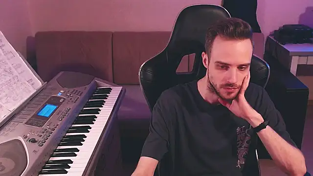 Snapshot of Sweetparker chatting on 10-29-25, 05:14 Sweetparker online show from 10-29-25, 05:14