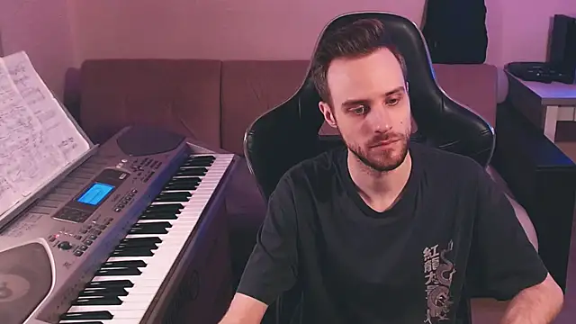 Snapshot of Sweetparker chatting on 11-13-25, 06:40 Sweetparker online show from 11-13-25, 06:40