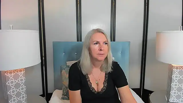 EricaTop online show from 10-27-25, 05:50