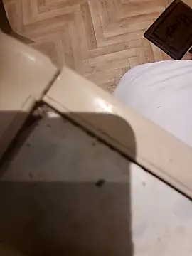 realeasy1 online show from 09-19-25, 03:30