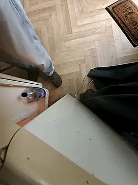 realeasy1 online show from 09-27-25, 12:54