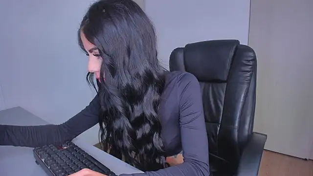 Lisegg  online show from 02-20-25, 02:35