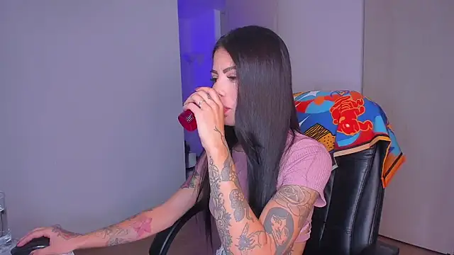 Lisegg  online show from 10-03-25, 01:08