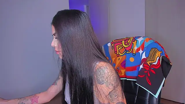 Lisegg  online show from 12-19-25, 12:34