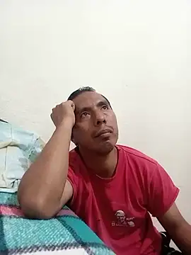 Snapshot of desnudo_Sexoxo chatting on 12-19-24, 03:51 desnudo Sexoxo online show from 12-19-24, 03:51