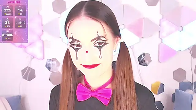 LexiKiss online show from 10-04-25, 09:07