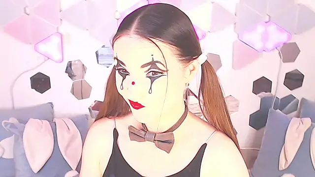 Snapshot of LexiKiss chatting on 01-09-26, 11:06 LexiKiss online show from 01-09-26, 11:06