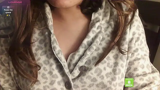 Snapshot of bxdgirlhr chatting on 03-25-26, 09:10 bxdgirlhr online show from 03-25-26, 09:10