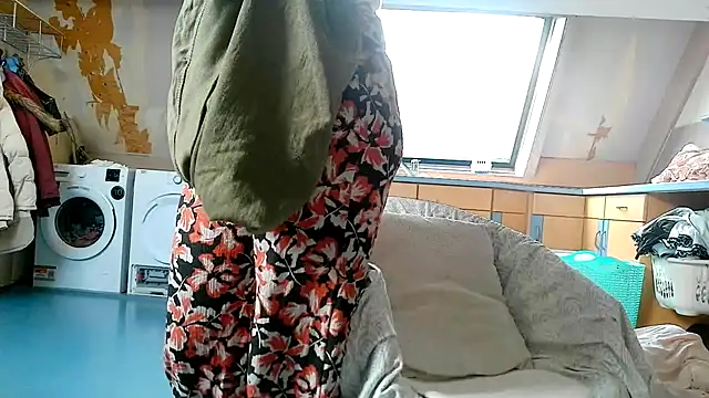 SexyAmanda32 online show from 11-18-25, 10:31