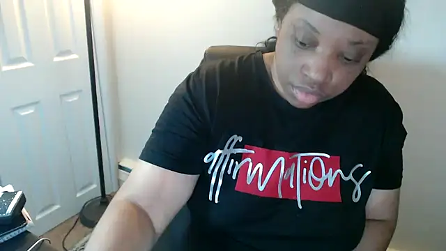 Snapshot of Sexymona1218 chatting on 03-06-26, 08:33 Sexymona1218 online show from 03-06-26, 08:33