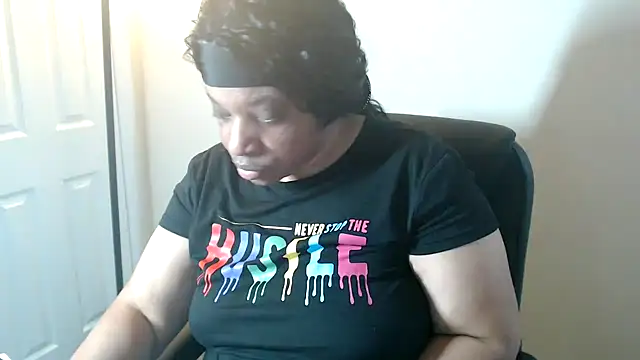 Snapshot of Sexymona1218 chatting on 03-12-26, 09:43 Sexymona1218 online show from 03-12-26, 09:43