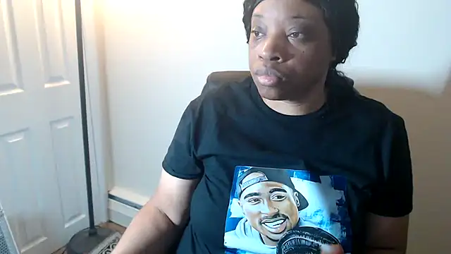 Snapshot of Sexymona1218 chatting on 03-15-26, 07:14 Sexymona1218 online show from 03-15-26, 07:14