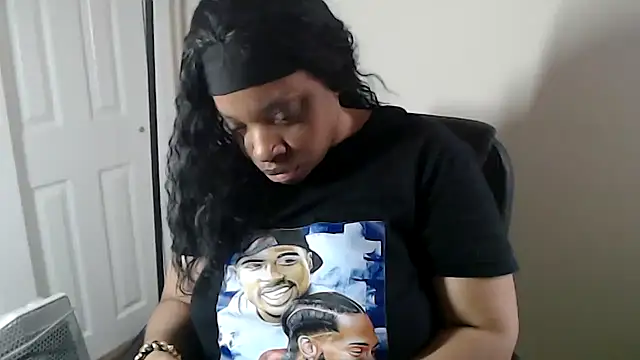 Snapshot of Sexymona1218 chatting on 03-21-26, 08:45 Sexymona1218 online show from 03-21-26, 08:45