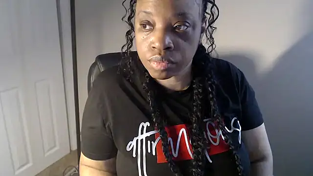 Sexymona1218 online show from 05-10-26, 11:04