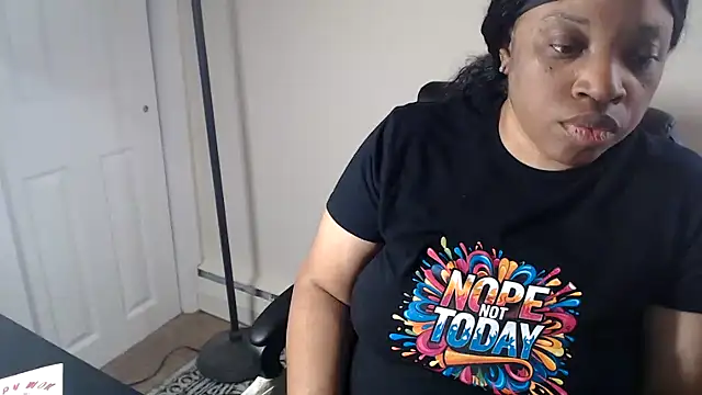Sexymona1218 online show from 05-19-26, 05:19