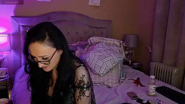 Snapshot of lara_heaven chatting on 01-19-25, 03:42 lara heaven online show from 01-19-25, 03:42