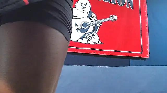 Snapshot of iBreakHeartz chatting on 01-24-25, 07:28 iBreakHeartz online show from 01-24-25, 07:28