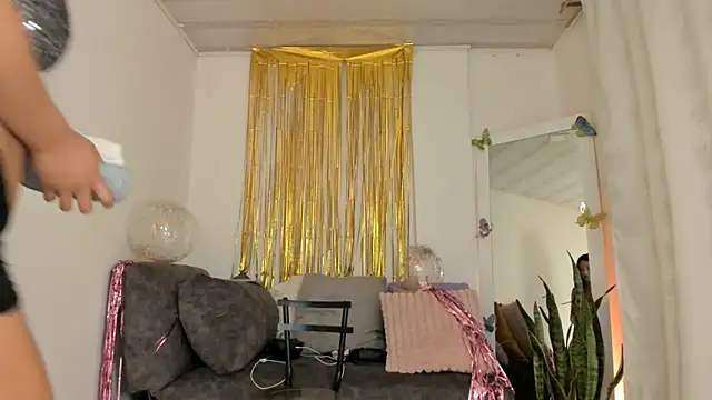 kirasofia online show from 09-11-25, 03:28