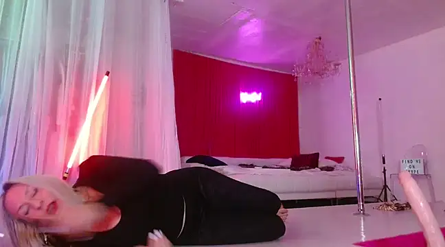 Sweet-Ginger online show from 12-11-24, 03:13