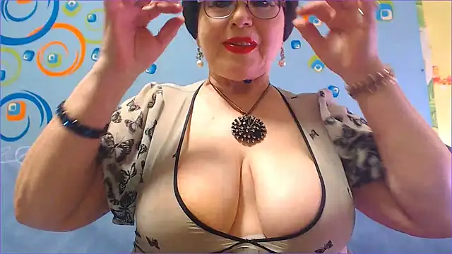 NaughtyMOM4uX online show from 03-15-25, 08:58