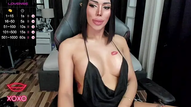 Forever MissCandace online show from 03-10-25, 05:18