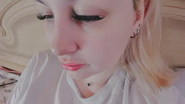 Snapshot of nast-yy chatting on 03-05-26, 04:08 nast-yy online show from 03-05-26, 04:08