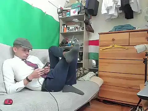 viraglaci18xh online show from 10-12-25, 01:21