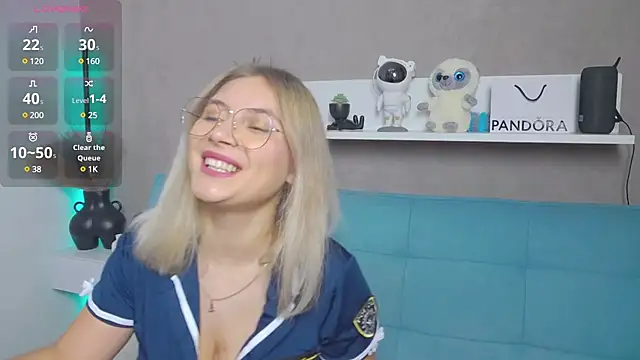 Snapshot of DakotaMae chatting on 02-12-25, 11:18 DakotaMae online show from 02-12-25, 11:18