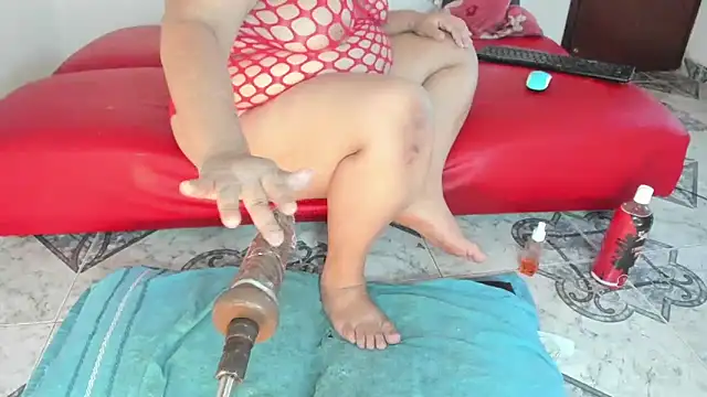 Snapshot of Dakotalove20 chatting on 10-26-25, 05:24 Dakotalove20 online show from 10-26-25, 05:24